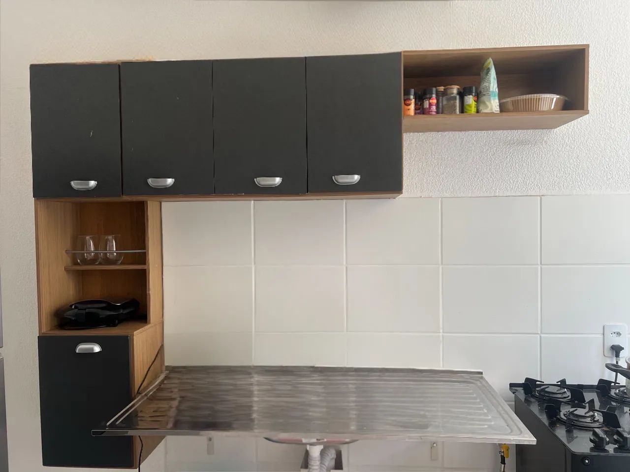 ARMÁRIO DE COZINHA