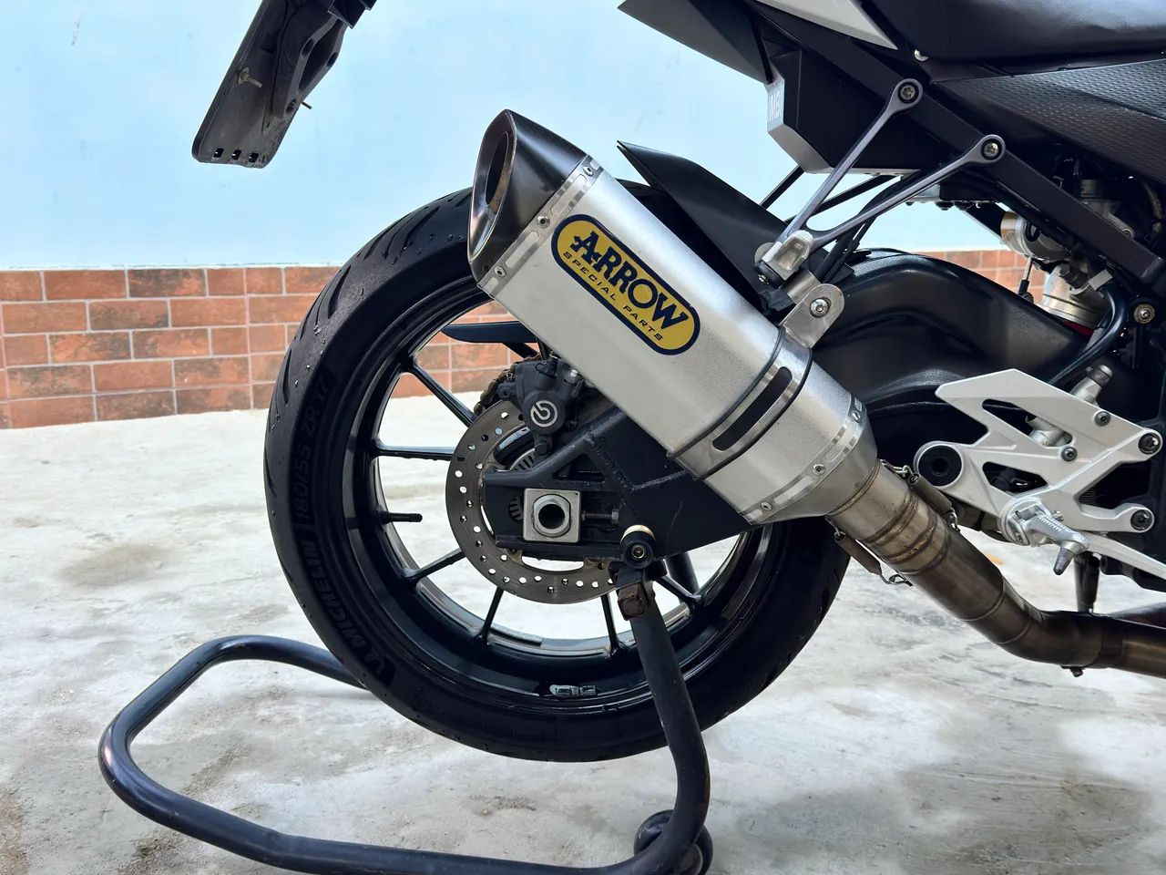 BMW S1000R - vendo ou troco - Foto 4