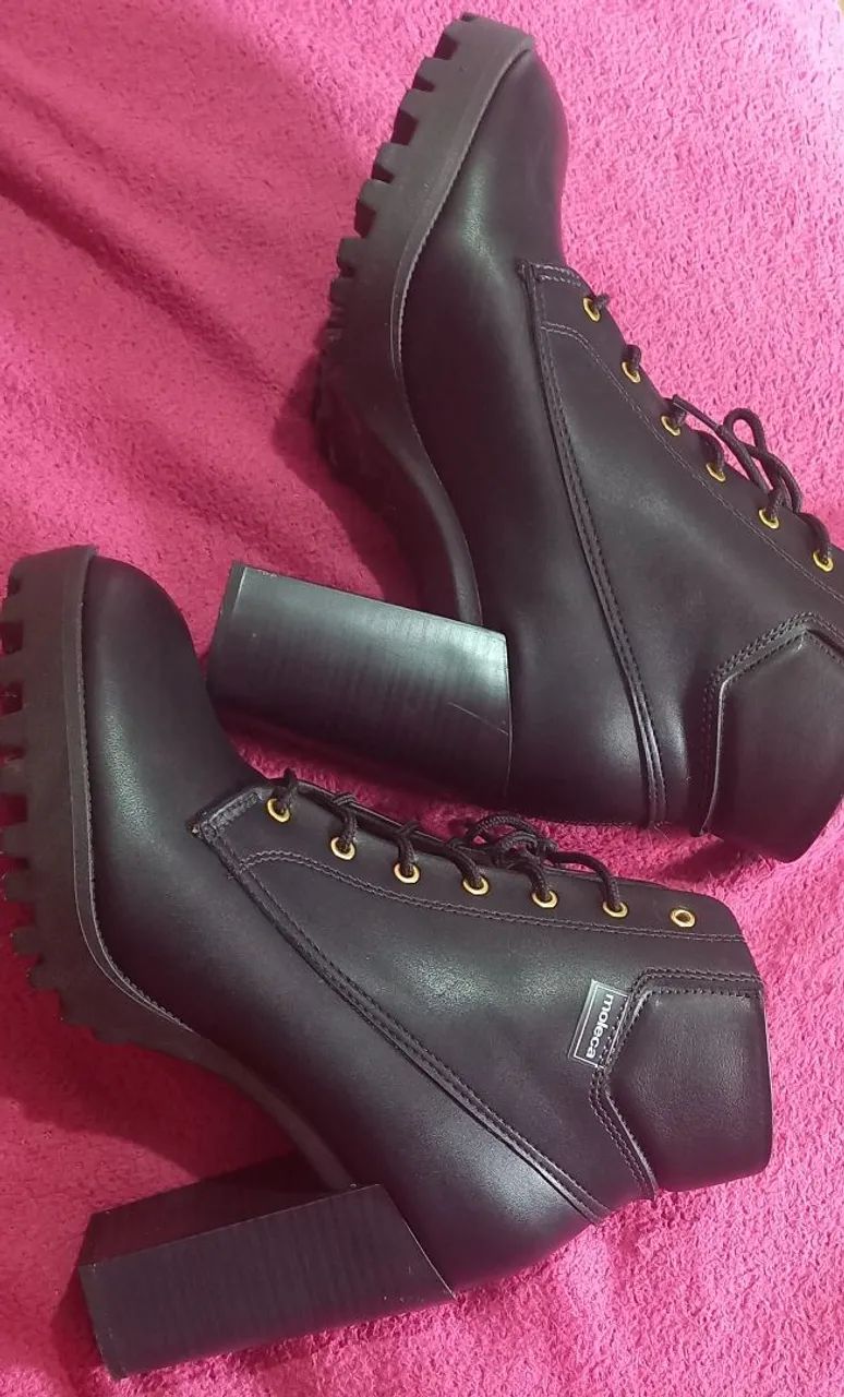 Bota nova nunca usada, preta tamanho 38  - Foto 5