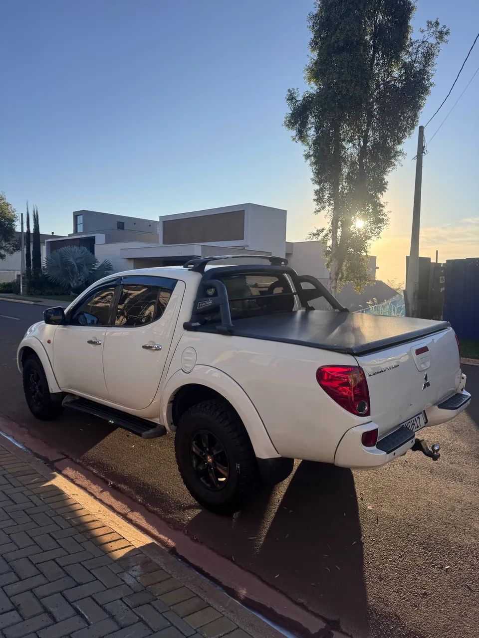 Mitsubishi L200 2012
