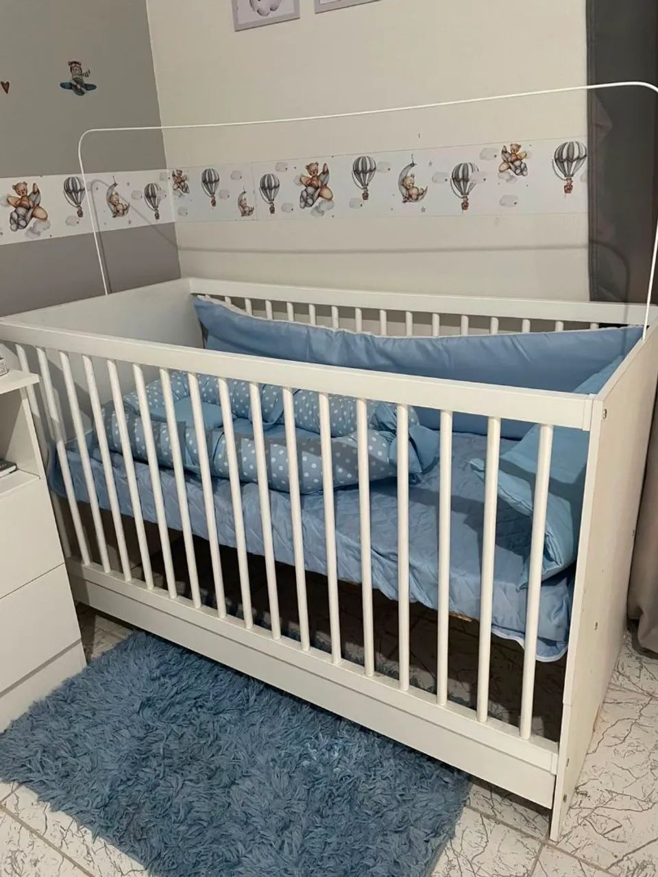 Berço e colchão 