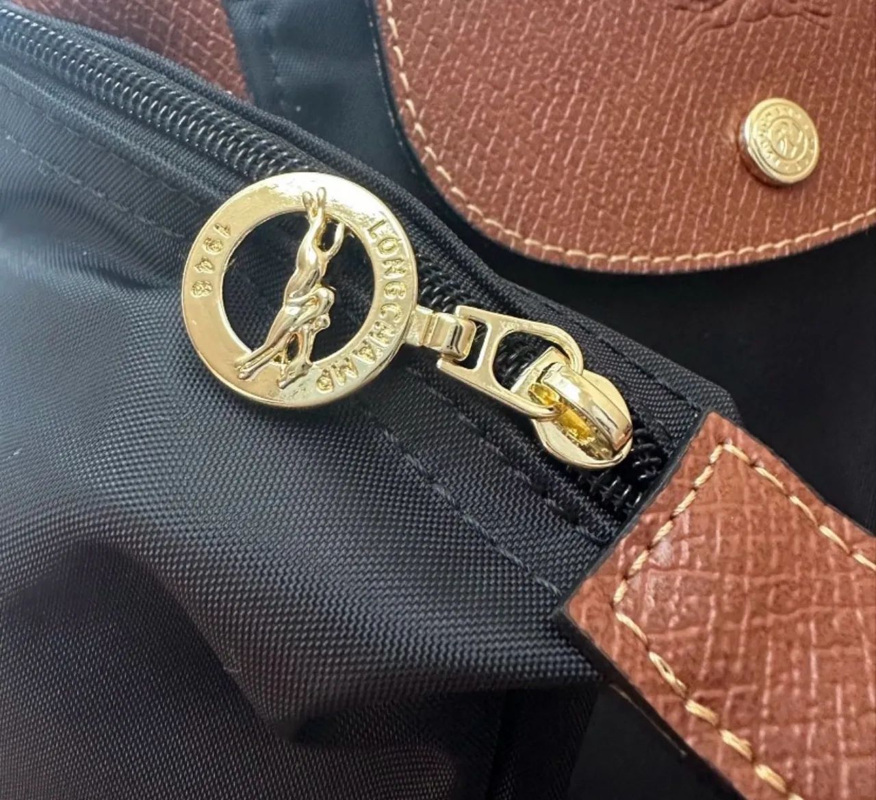 Bolsa tote longchamp le Pliage com acabamento em couro  - Foto 4