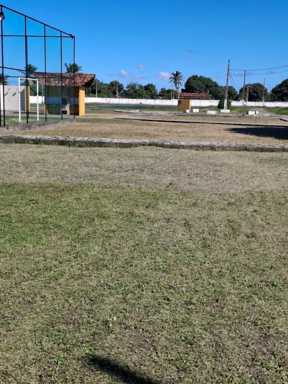 Vendo lote no condomínio em lucena 
