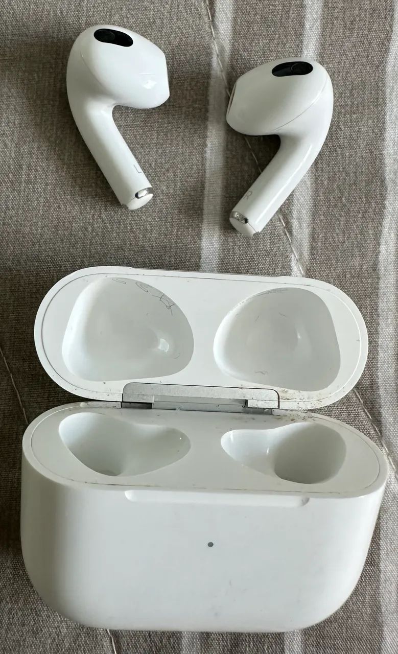 Airpods Apple 3 geração A2564 SÓ ESTÁ FUNCIONANDO O LADO ESQUERDO  - Foto 5