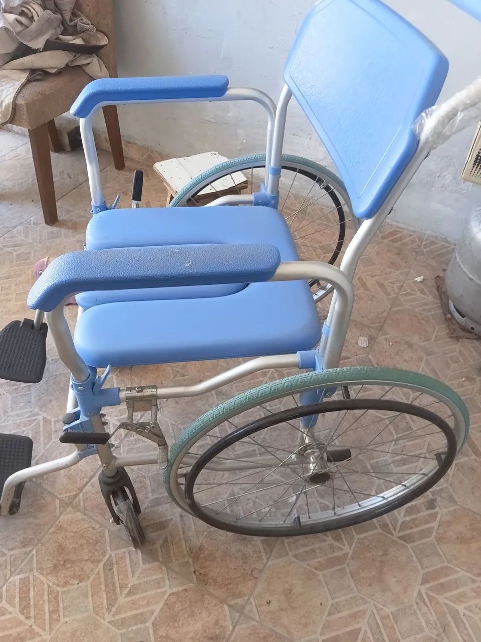 Cadeira de Banho - Foto 2