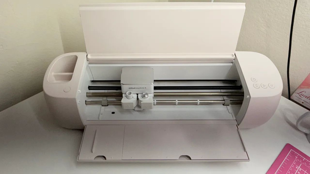 Vendo Cricut Explore 4 