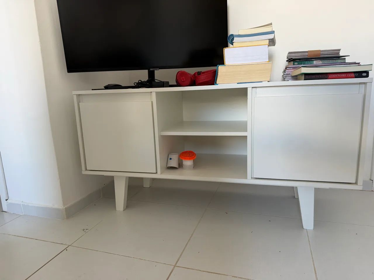 Escrivaninha branca 
