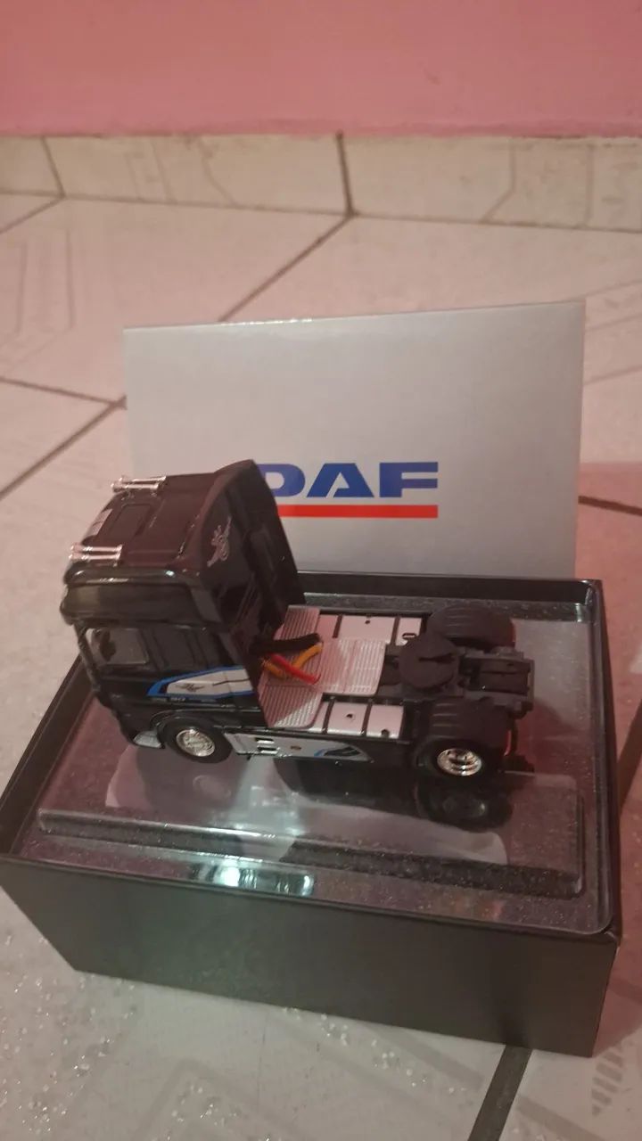 Miniatura 1:50 de ferro Daf Xf 530 