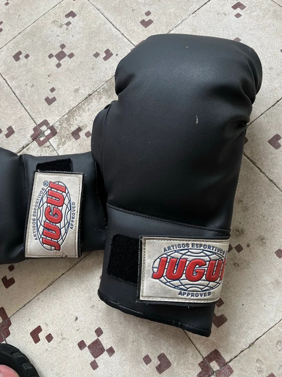 Luva de boxe / muaythai tamanho 16 - Foto 3
