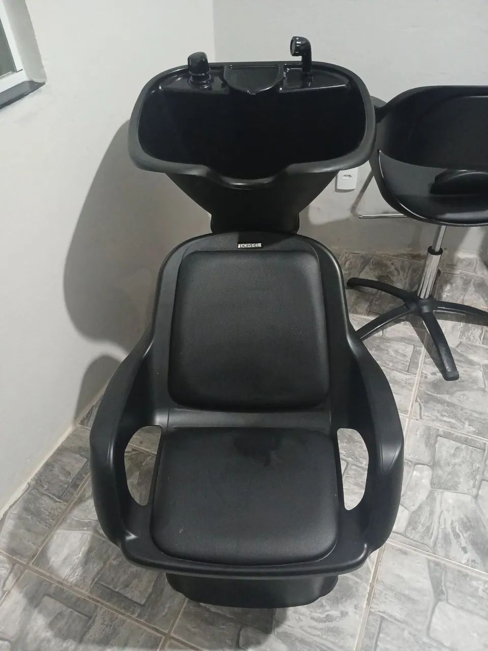 VENDO MOVEIS DE SALÃO CONSERVADISSIMO.