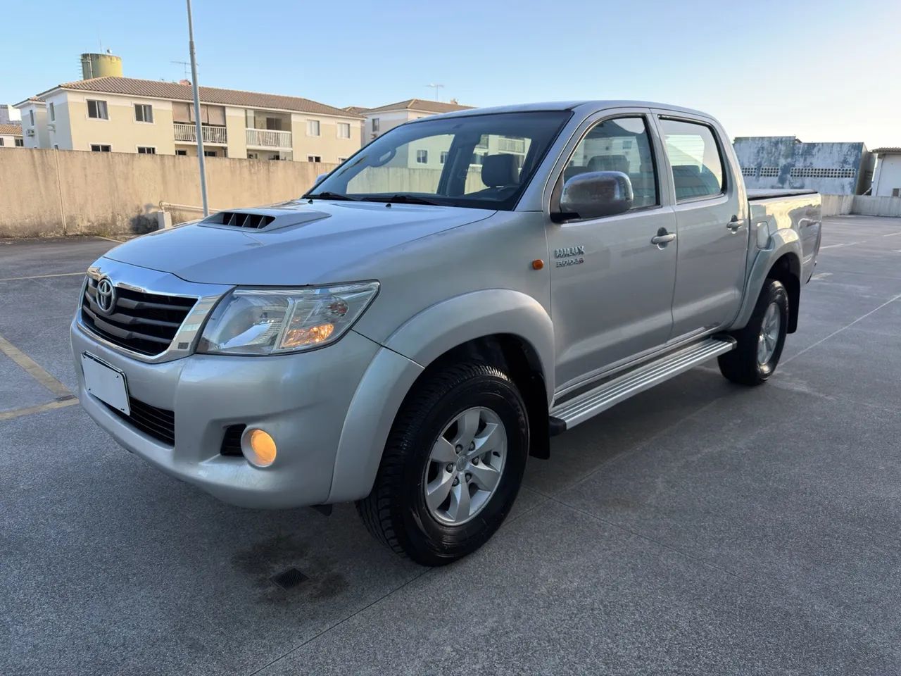 Toyota Hilux Hilux CD SR D4-D 4x4 3.0 TDI Dies Aut. 2013