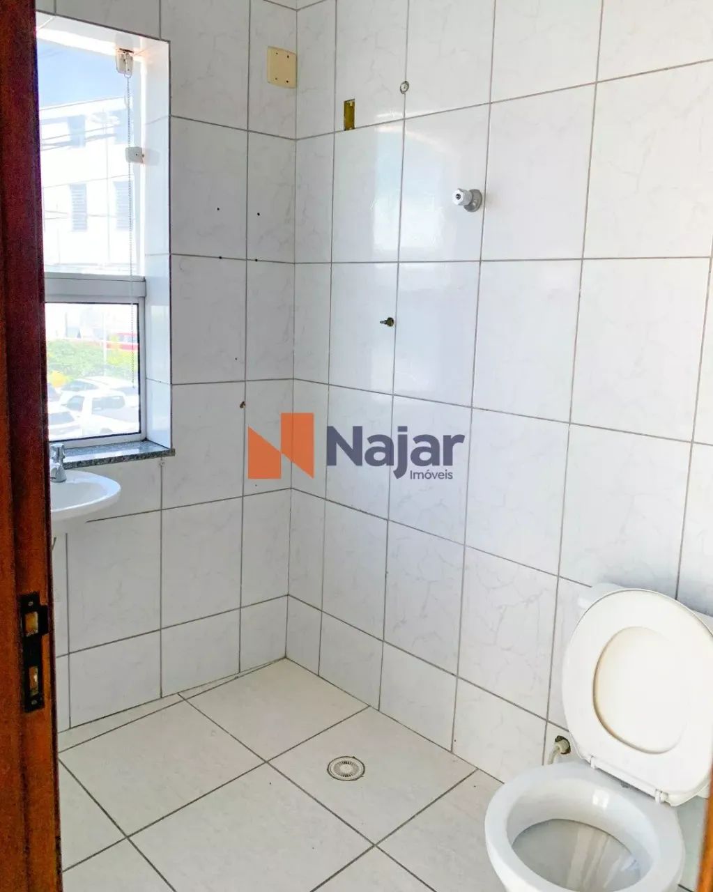 SALA COMERCIAL PARA VENDA OU LOCAÇÃO NO CENTRO - Foto 3