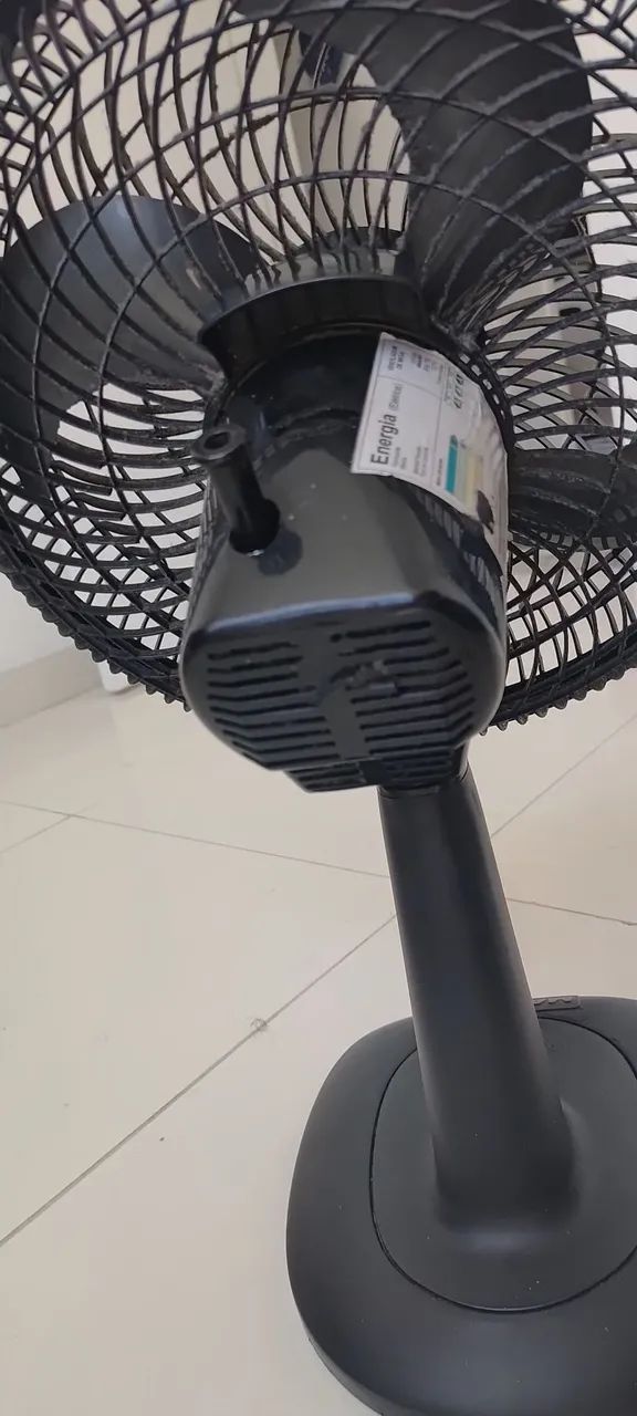Vendo Ventiladores com defeito - Foto 4