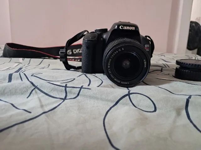 Canon t3i com duas baterias 