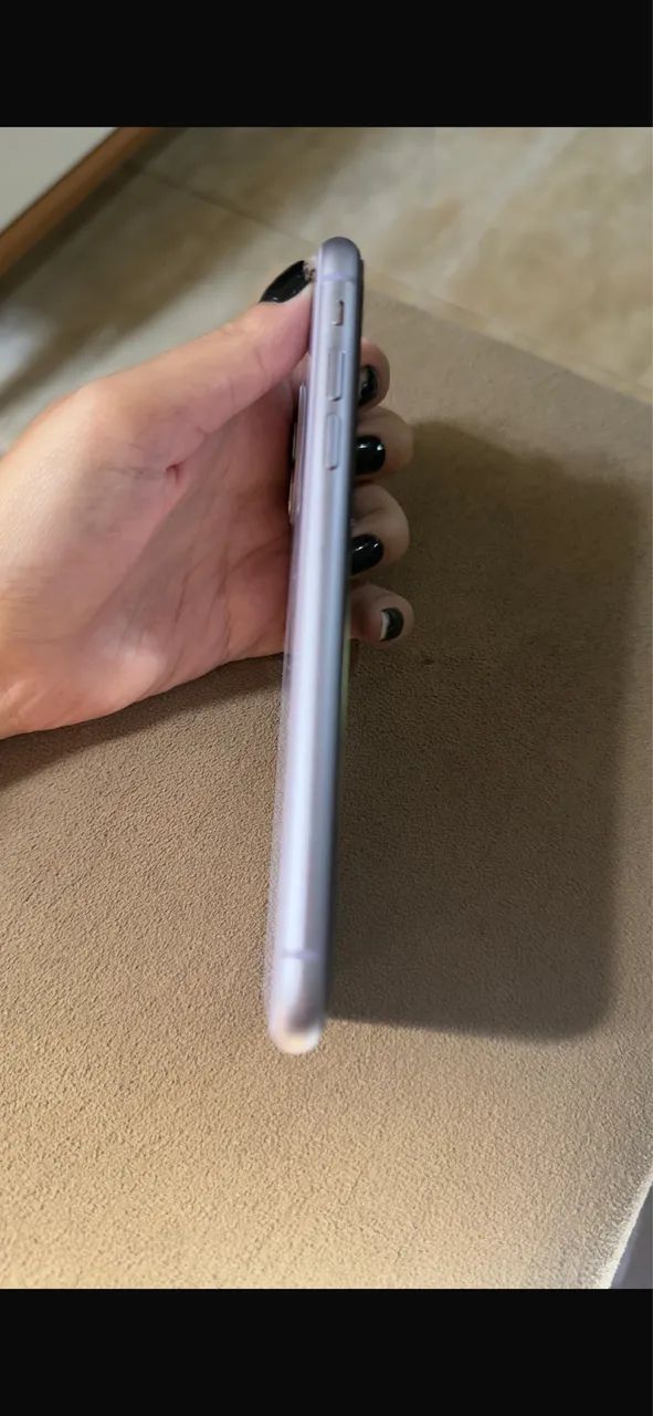 iPhone 11 muito conservado Lilás  - Foto 2