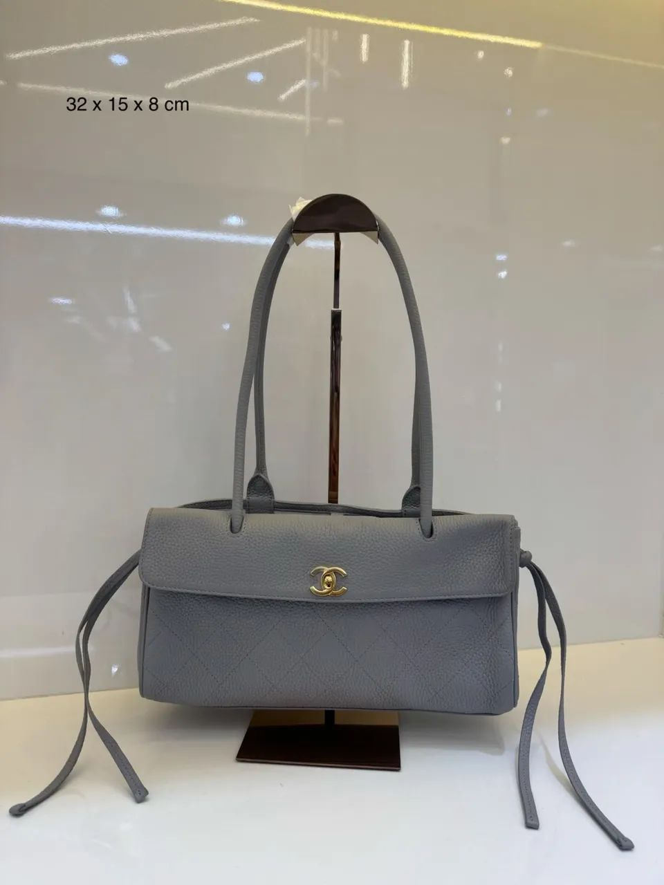 Bolsa Chanel Urban essential Small em couro legítimo 
