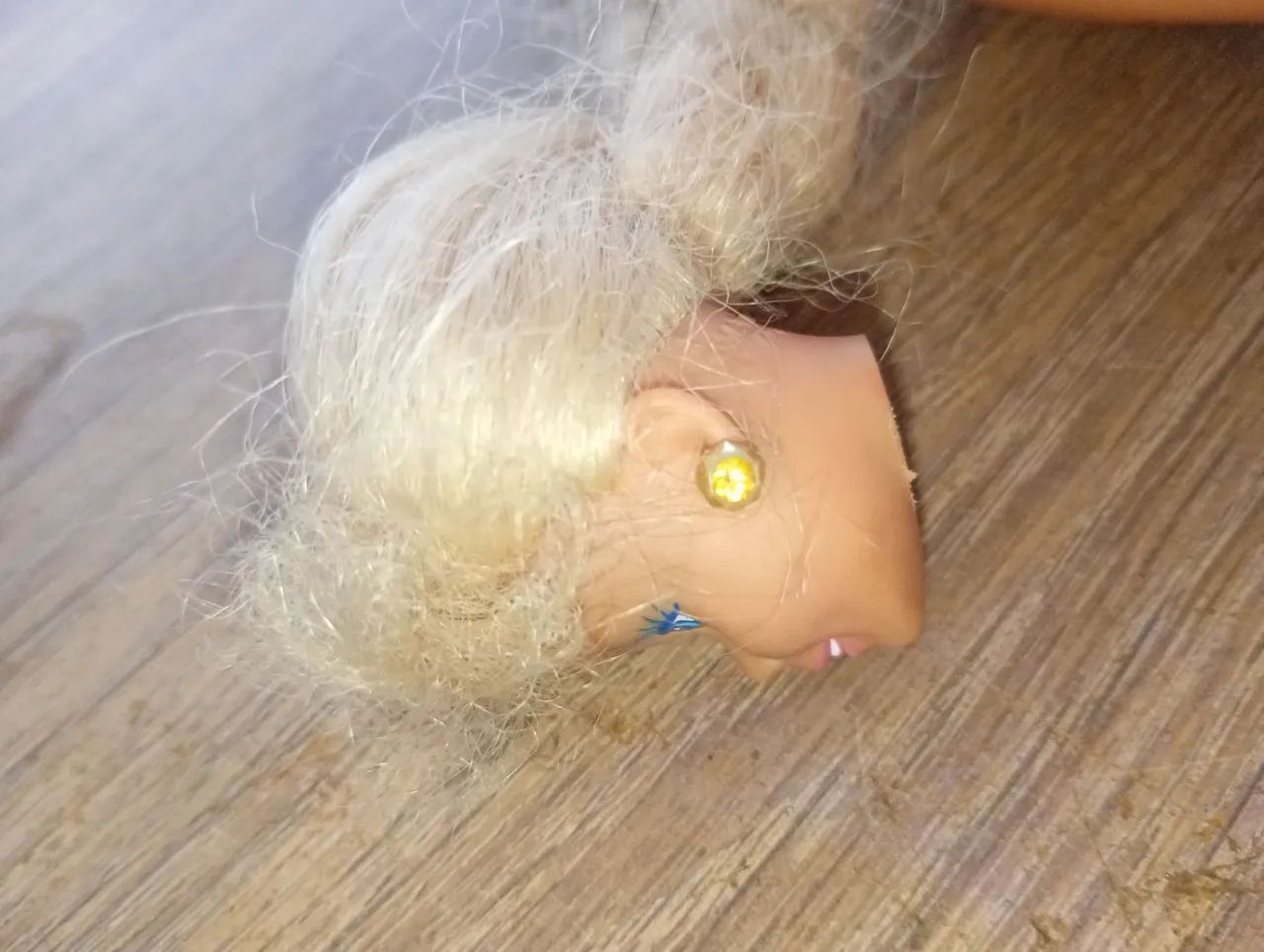 Boneca Barbie Mattel com restauro no pescoço  - Foto 3