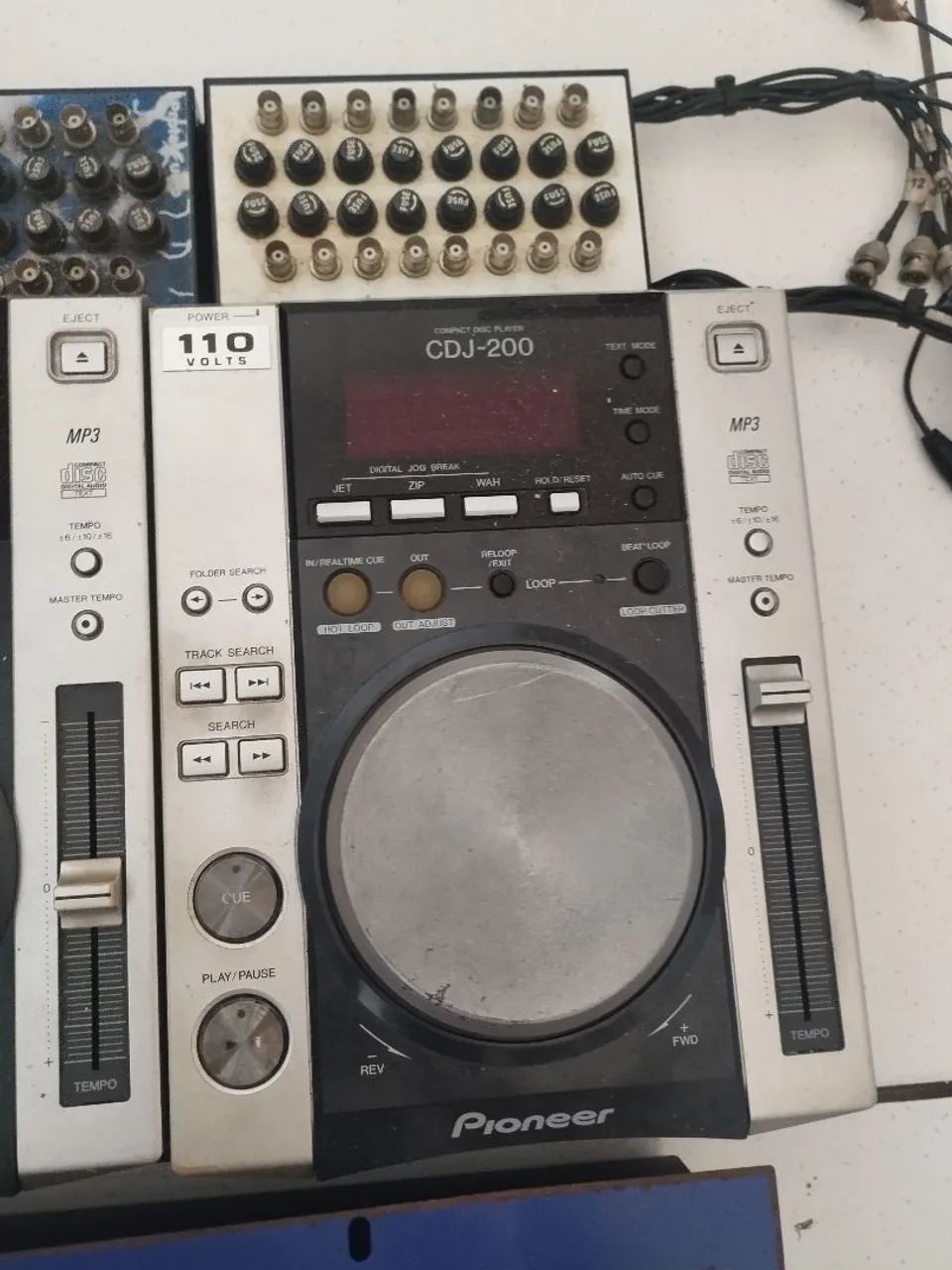 Kit DJ Pioneer CDJ-200 + Mesa Numark DM2002X - Foto 3