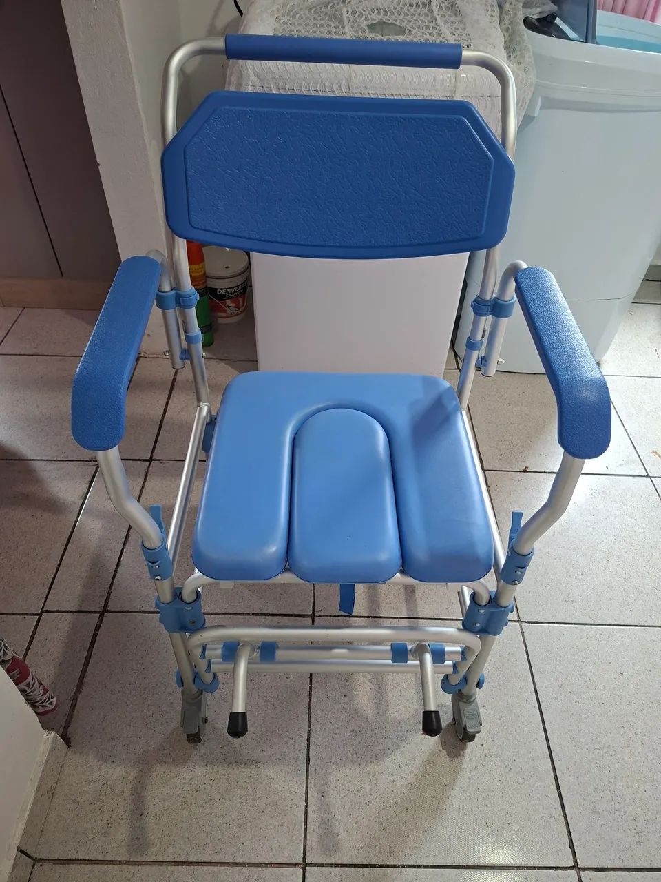 Cadeira de banho - Foto 2