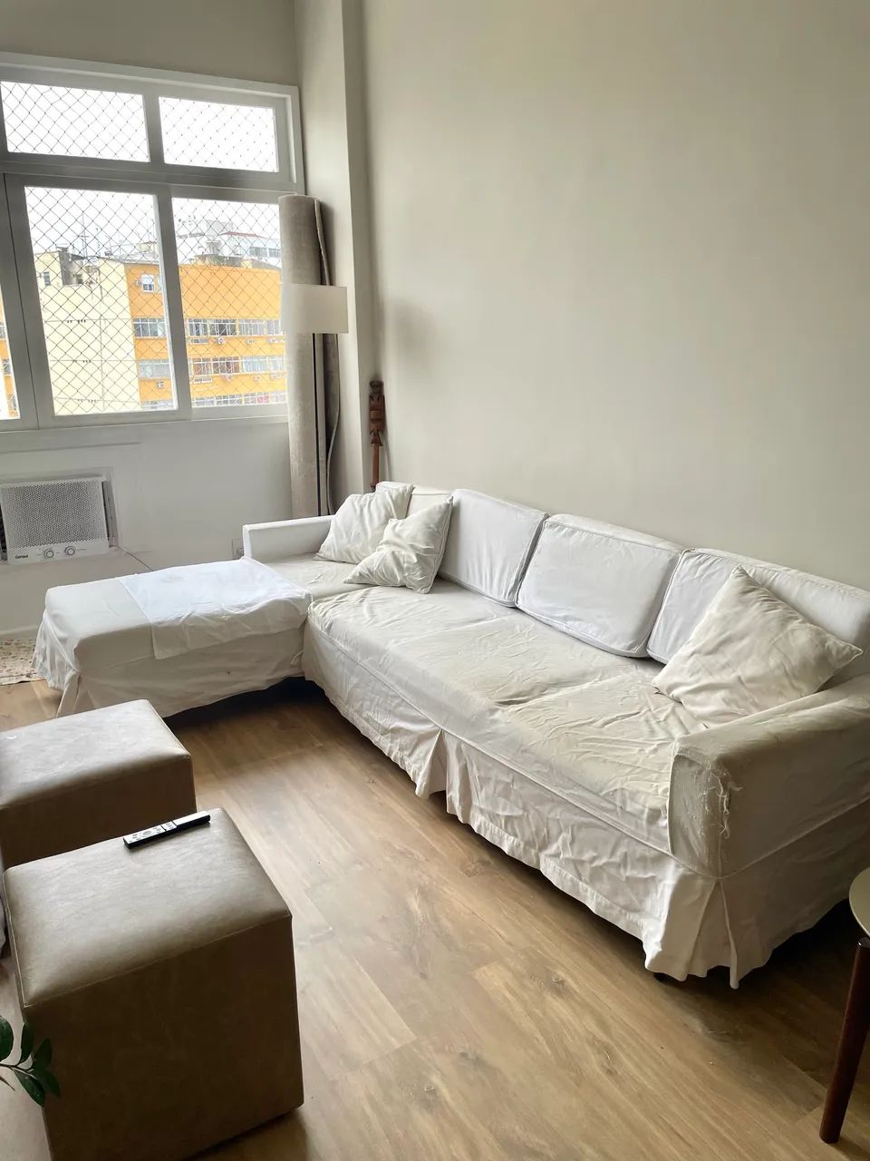 GRÁTIS Sofa com chaise - Foto 2