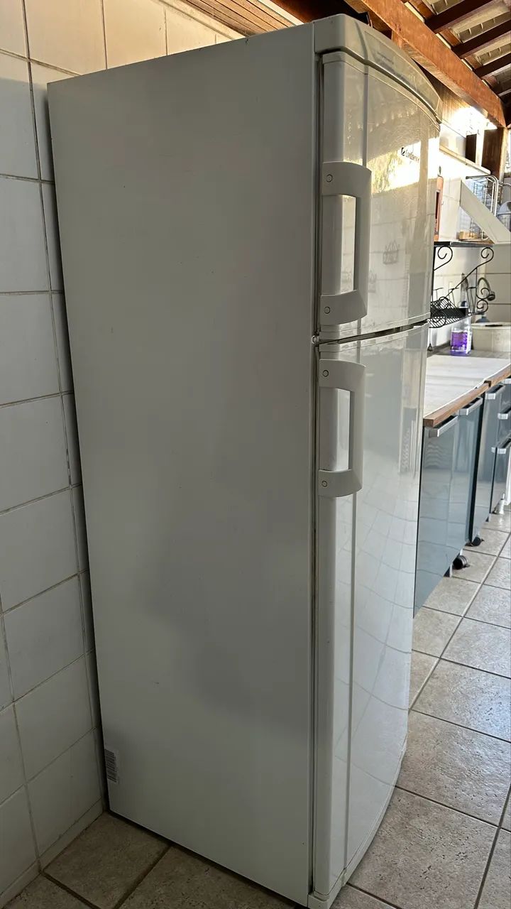 Geladeira Cônsul com defeito - Foto 2