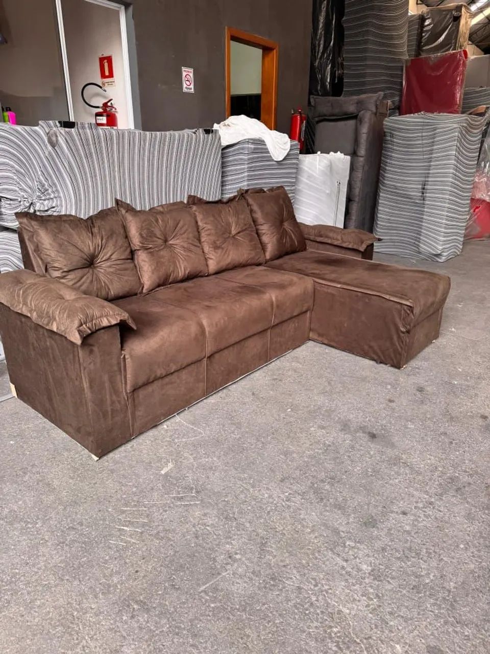 SOFÁ DE CANTO MINI CHAISE - VÁRIAS CORES  - Foto 5