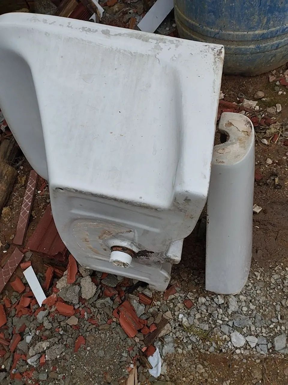 Tanque de louça com pé  - Foto 2