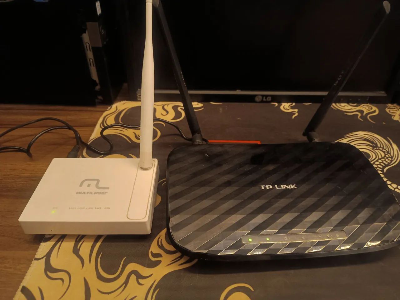 Kit 2 Roteadores Wi-Fi TP-Link AC750 + Multilaser - os dois funcionando perfeitamente.