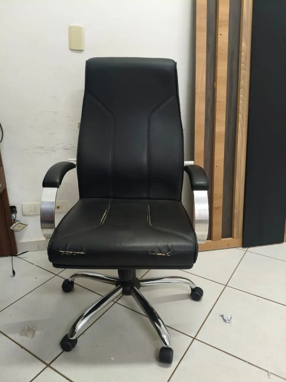 Cadeira giratória para escritório  - Foto 2