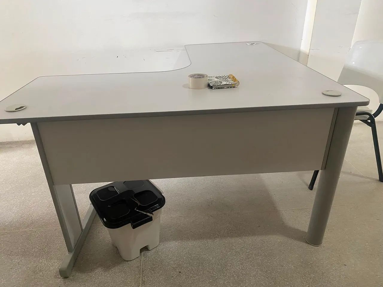 Mesa em L 1.40 X 1.40 - Foto 2