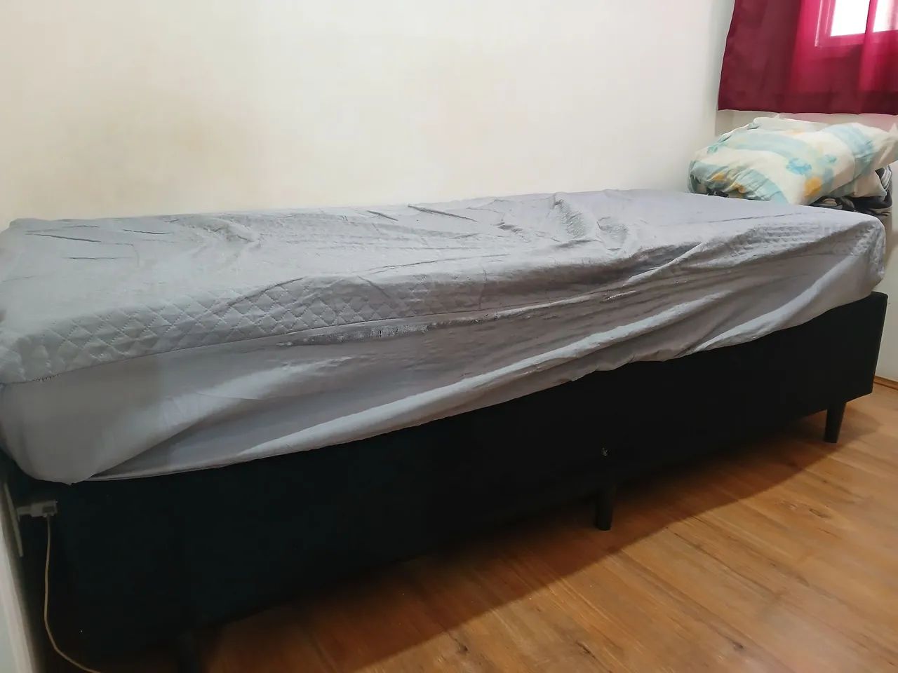 Cama box solteiro com colchão 