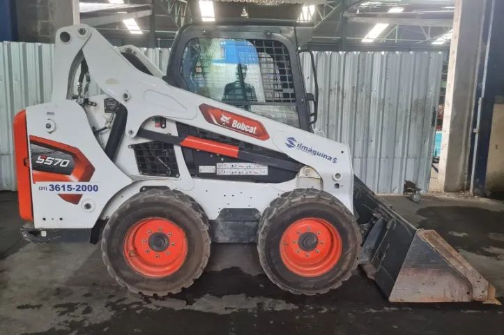 Minicarregadeira Bobcat S570 2024 420,0hs Ar+hf+alavanca