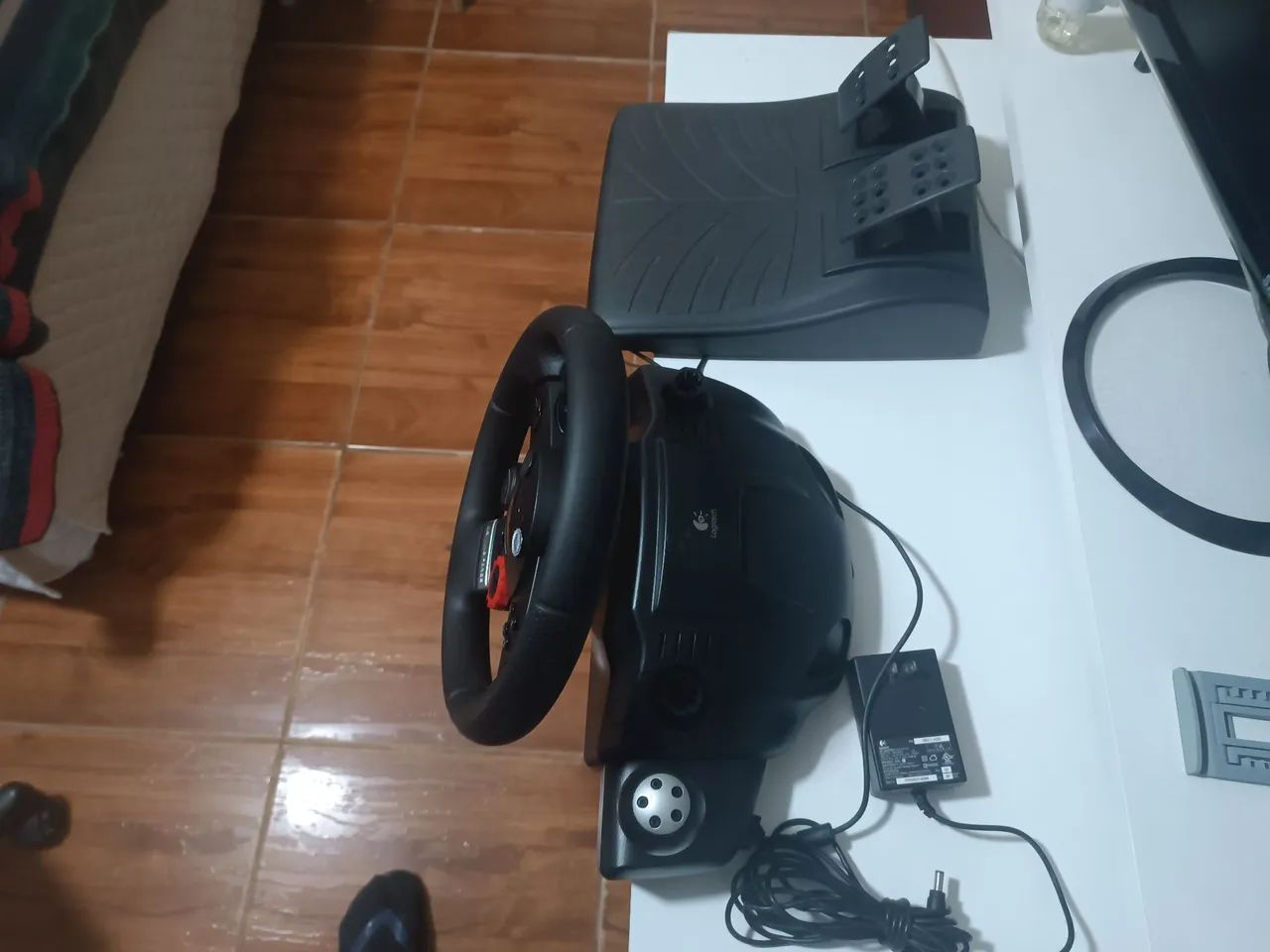 Volante gamer Logitech completo original  - Foto 5