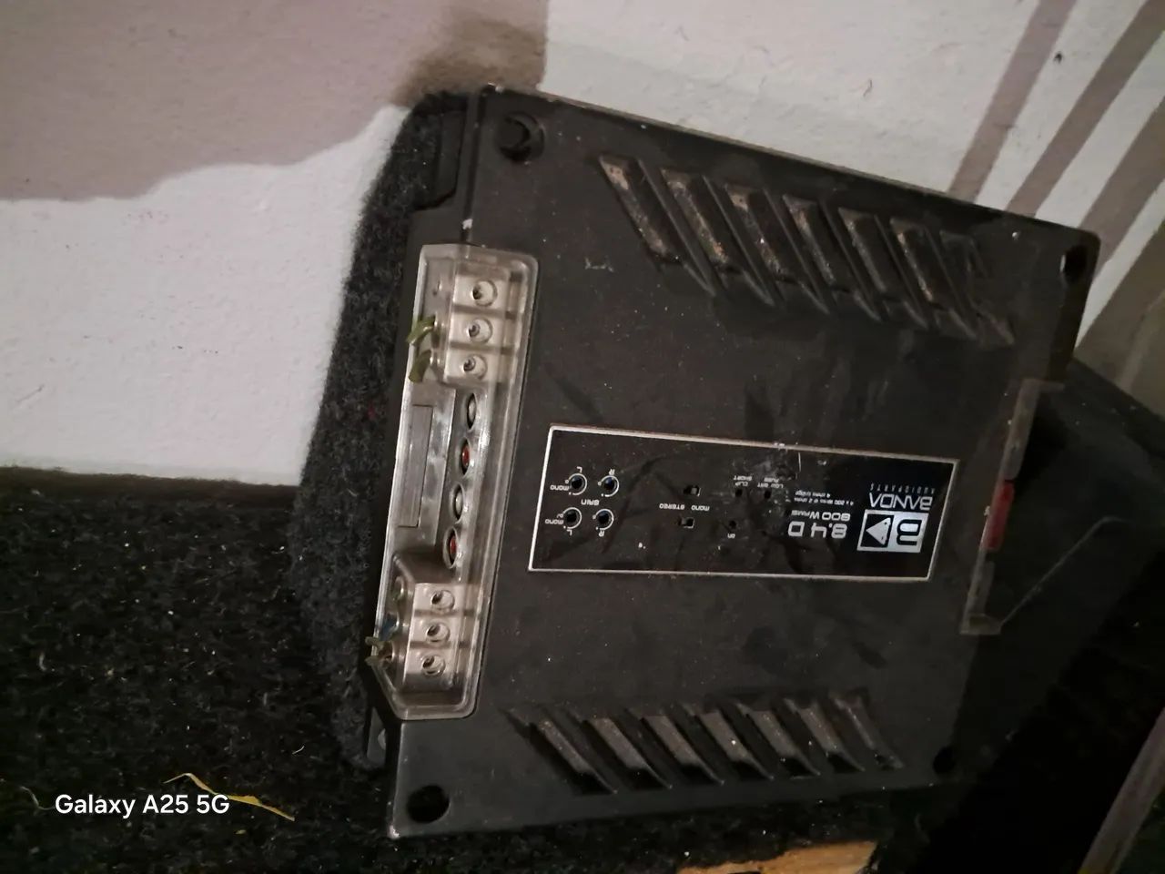 CAIXA DE SOM JBL PARA CARRO