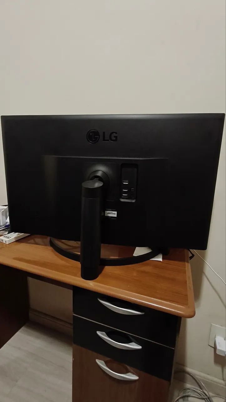 Monitor LG 32UK550-B - 32" UHD 4K HDR10 - Foto 2