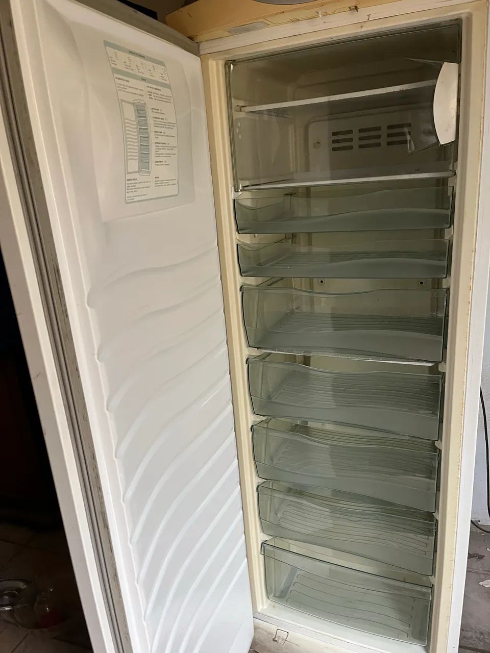 Freezer vertical Brastemp bve28dbbna - Foto 3