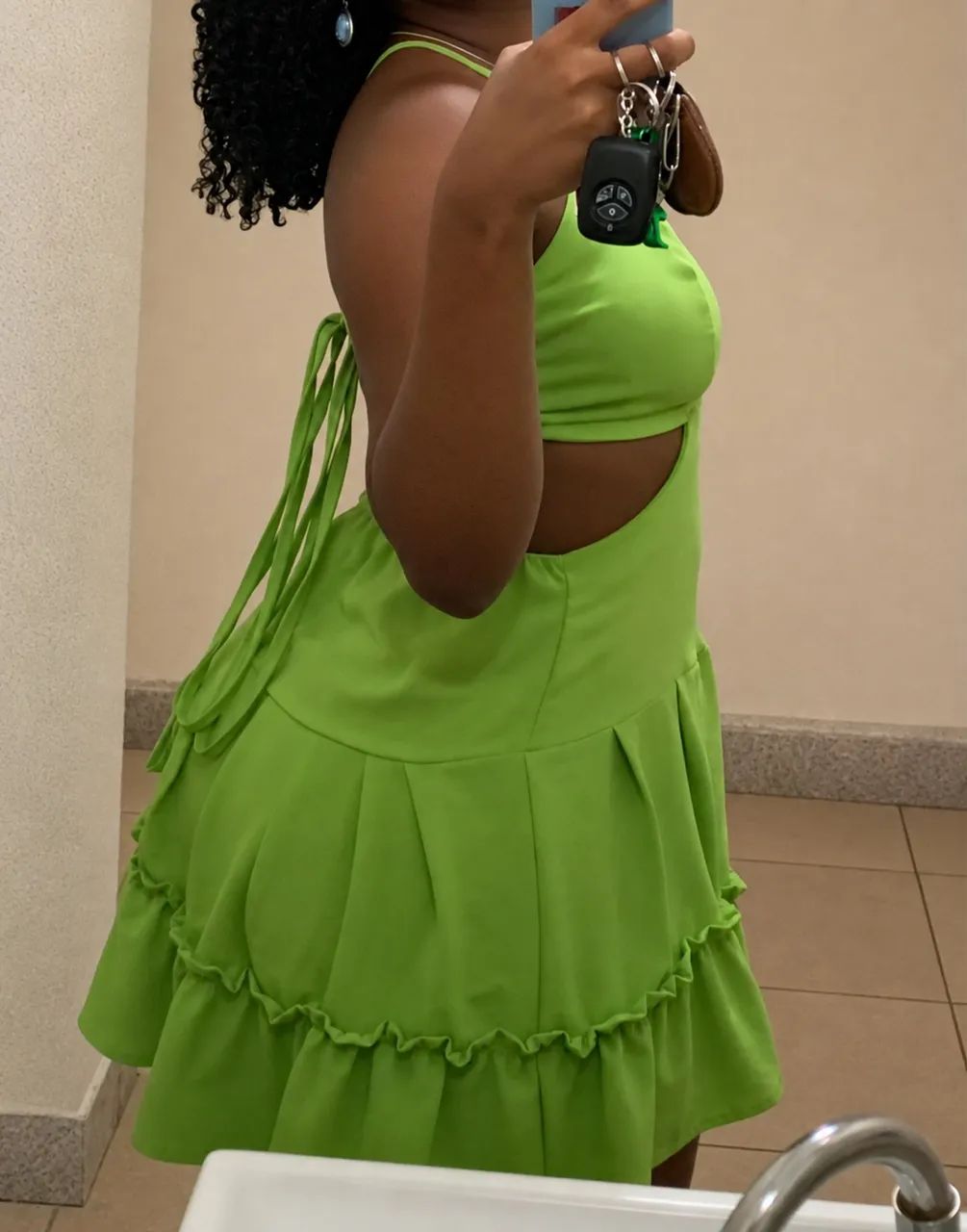 Vestido verde rodado - Foto 2