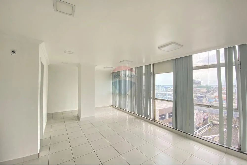 Sala Comercial no Centro de Manaus, valor R$ 130.000,00, com 54m² - Foto 2