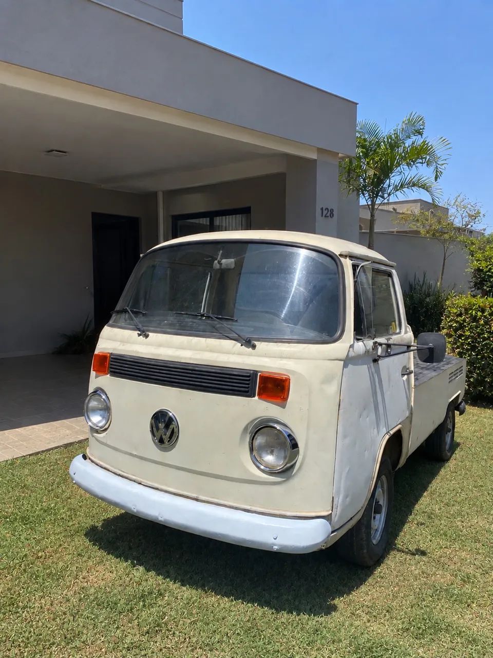 Volkswagen Kombi Standard/ Luxo/ Serie Prata 1980