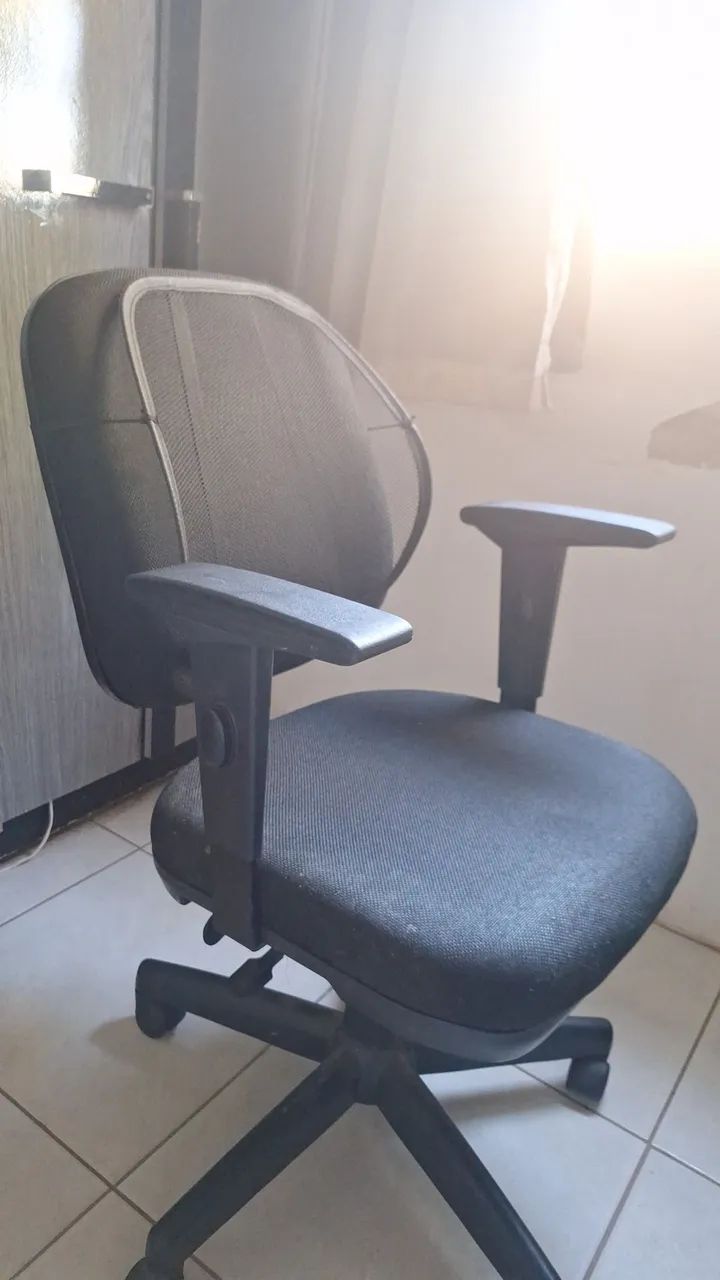 Cadeira de escritório - Foto 2