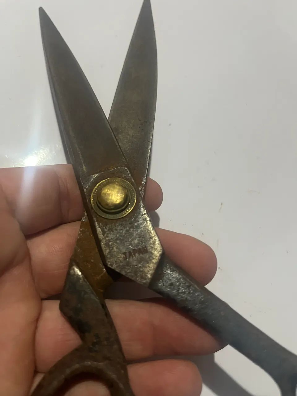 Antiga tesoura artesanal japonesa 