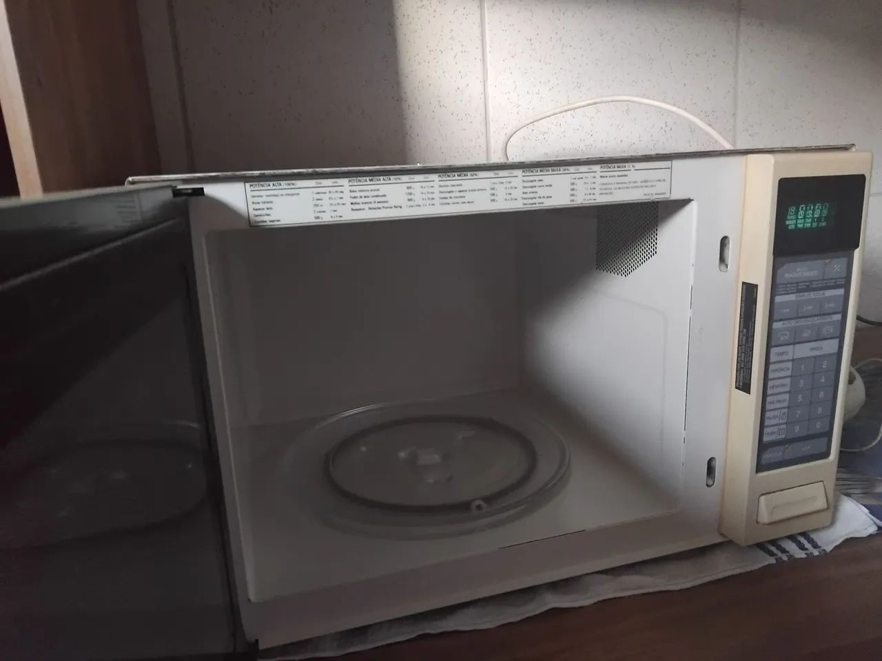 MICRO-ONDAS BRATEMP 20LT - Foto 4