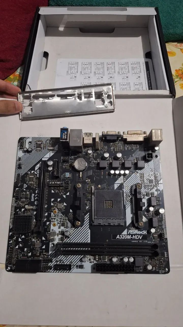 Placa Mãe ASRock A320M-HD - AM4