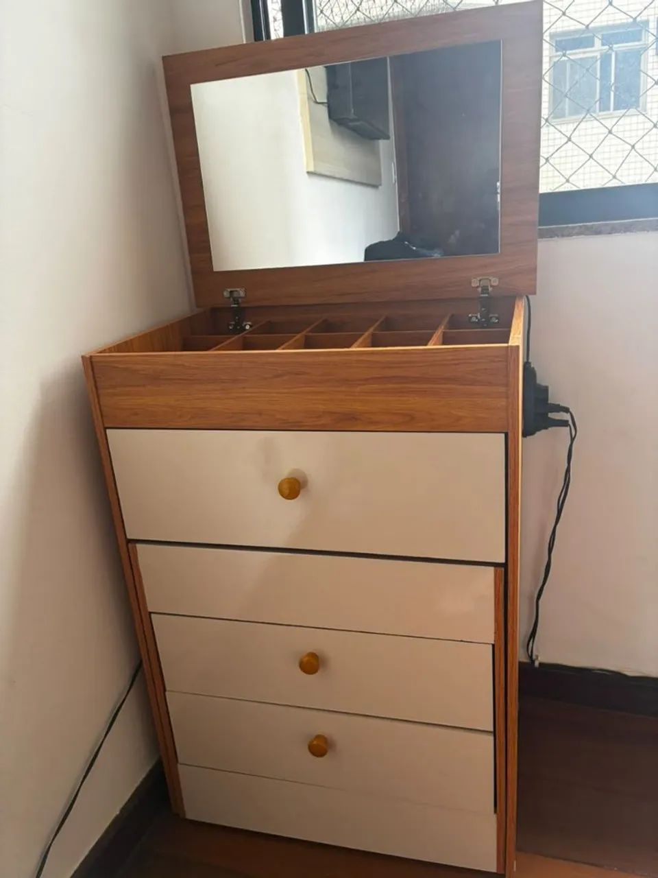 Vendo penteadeira compacta!