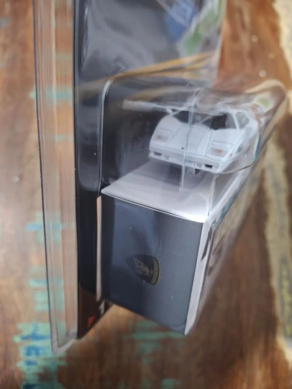 Mini Gt Lamborghini Countach 25th Anniversary White Blister Packaging - Foto 2