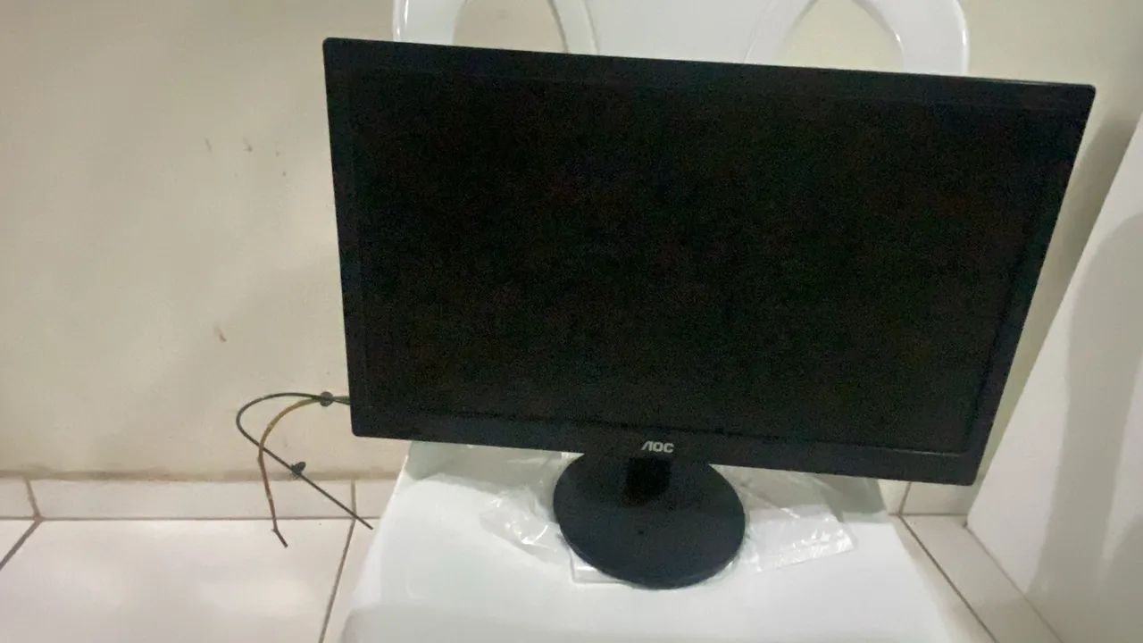Monitor  100 reais 