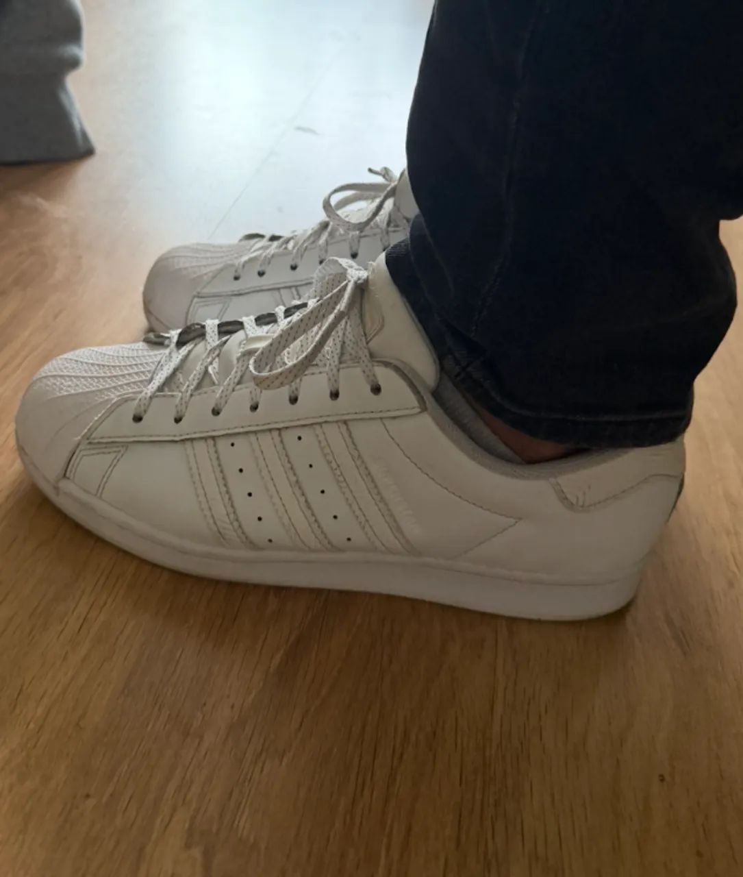Adidas Superstar branco de couro - Tam 41 - Foto 3