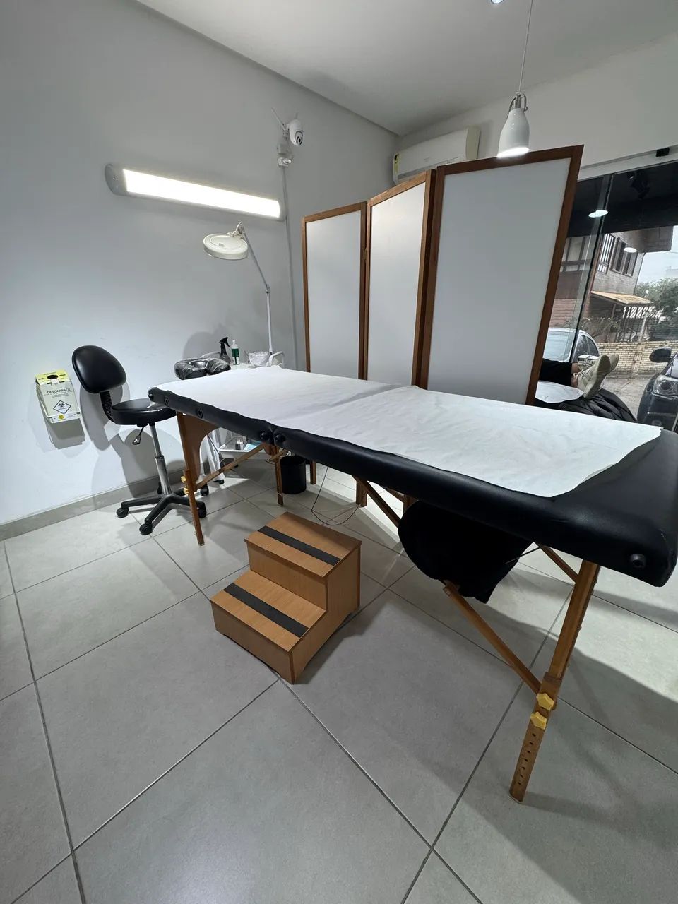 Maca + escada + mocho + carrinho e lupa