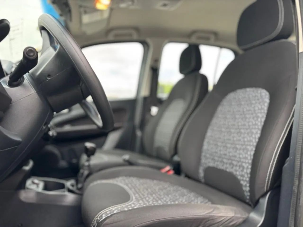 Fiat Uno Evolution 1.4 Fire Flex 8V 5P 2015 - Foto 4