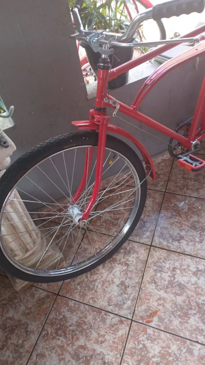 Bicicleta relíquia vermelha  - Foto 4